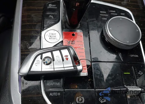 2020 BMW X7 xDrive40I z USA, uszkodzony, nr VIN 5UXCW2C05L9B00163